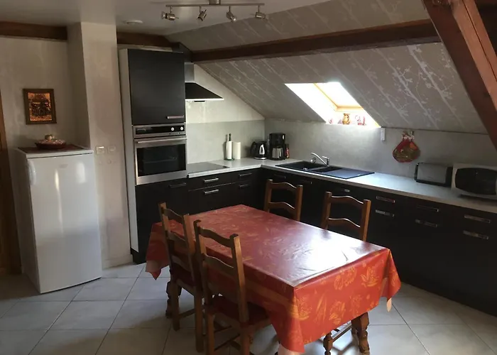 Du Chateau アパート *